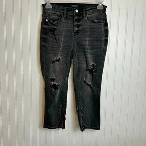 Judy Blue Skinny Fit Capri Distressed Black Jeans size 7/28 Q5